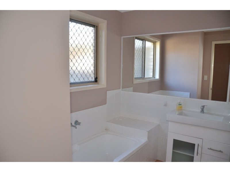25 Bards Court, Nerang QLD 4211