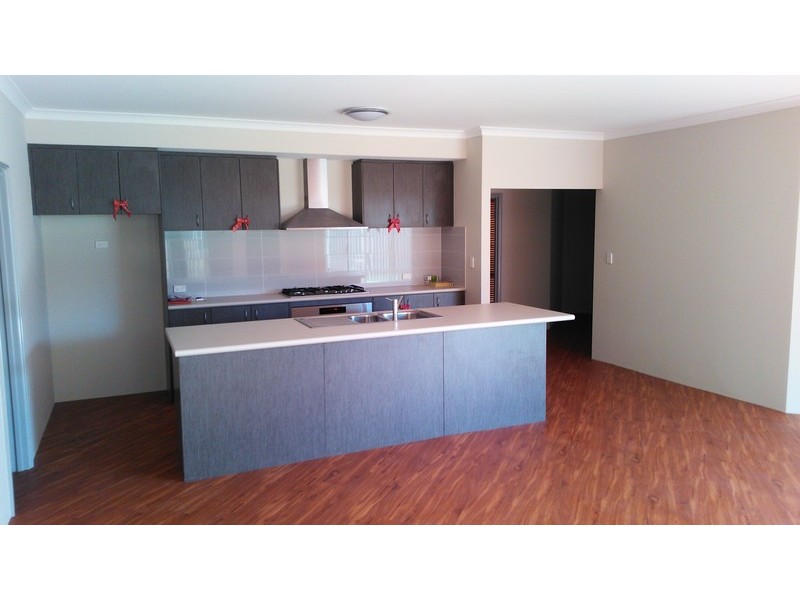 32 King Street, Waroona WA 6215