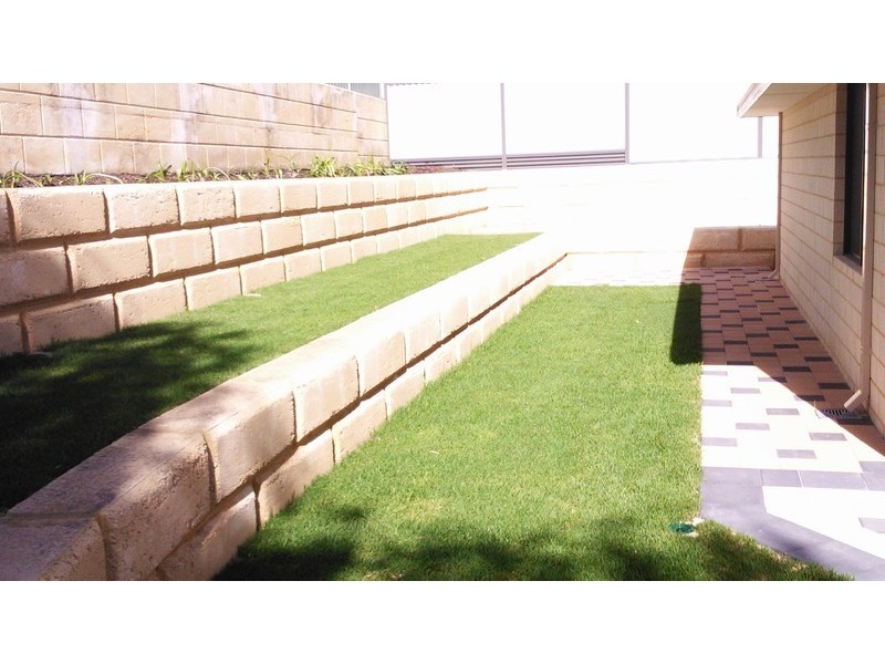 32 King Street, Waroona WA 6215