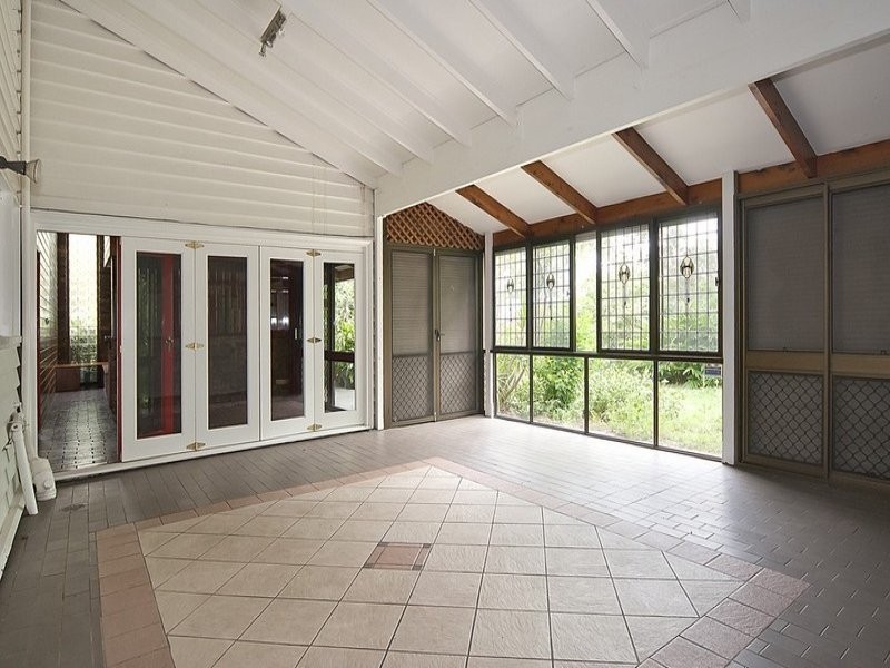 6a Richards St, Loganlea QLD 4131