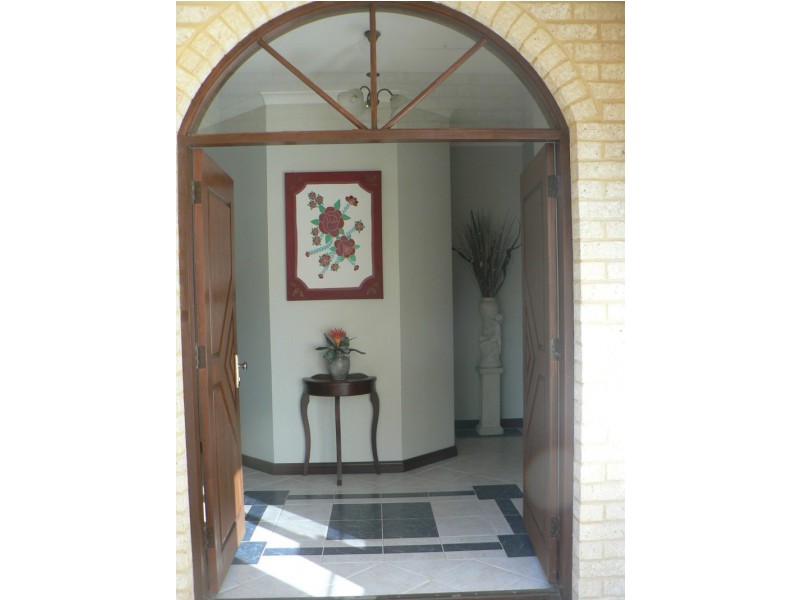 166 Racy Prince Court, Byford WA 6122