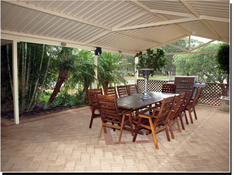 166 Racy Prince Court, Byford WA 6122