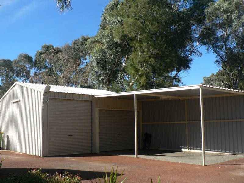 166 Racy Prince Court, Byford WA 6122