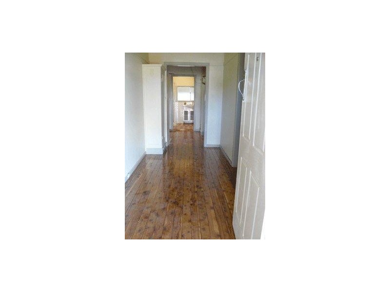 4 Rose Street, Parkes NSW 2870