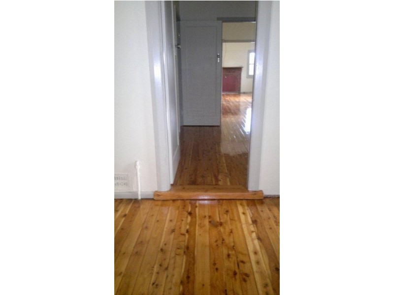 4 Rose Street, Parkes NSW 2870