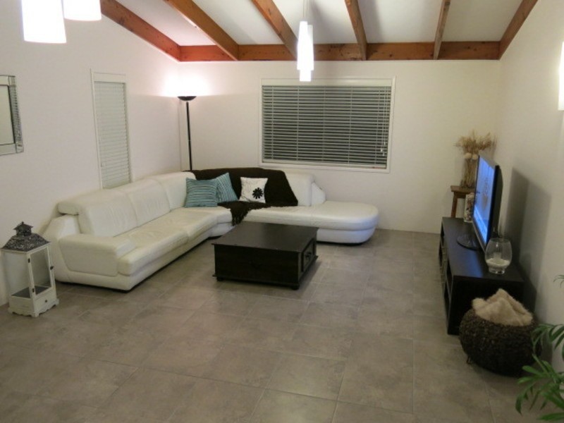 1 Gaza Court, Aroona QLD 4551