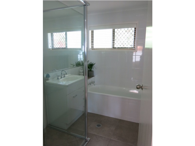 1 Gaza Court, Aroona QLD 4551