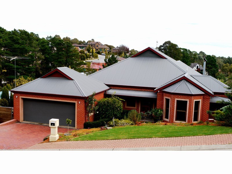 28 Highfield Drive, Aberfoyle Park SA 5159