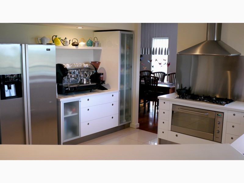 28 Highfield Drive, Aberfoyle Park SA 5159