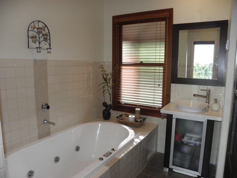 28 Highfield Drive, Aberfoyle Park SA 5159