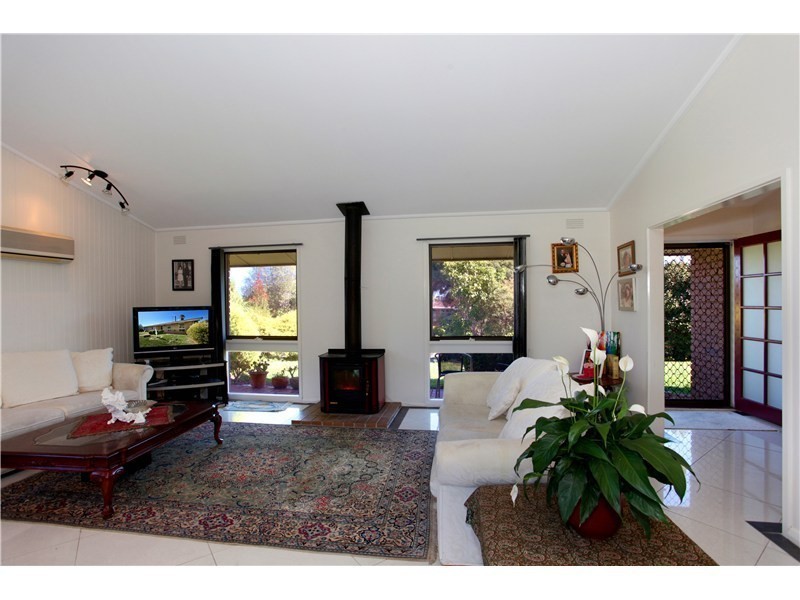 18 Runnymede Street, Doncaster East VIC 3109