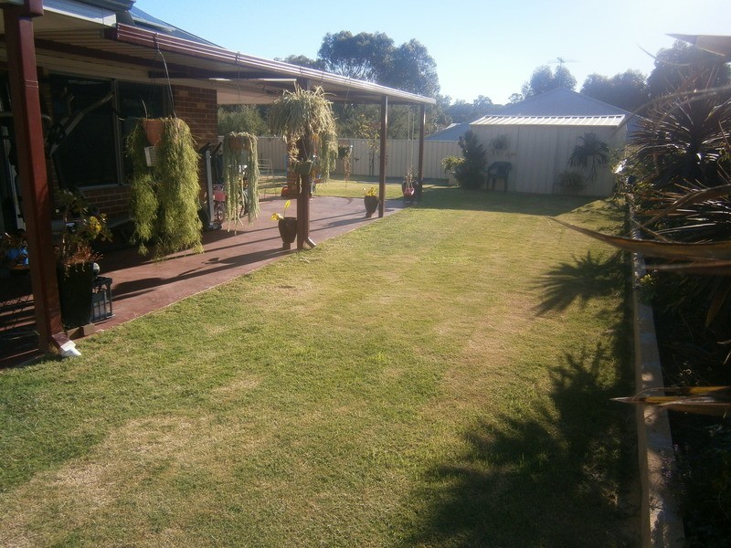 5 Hoskins Way, Australind WA 6233