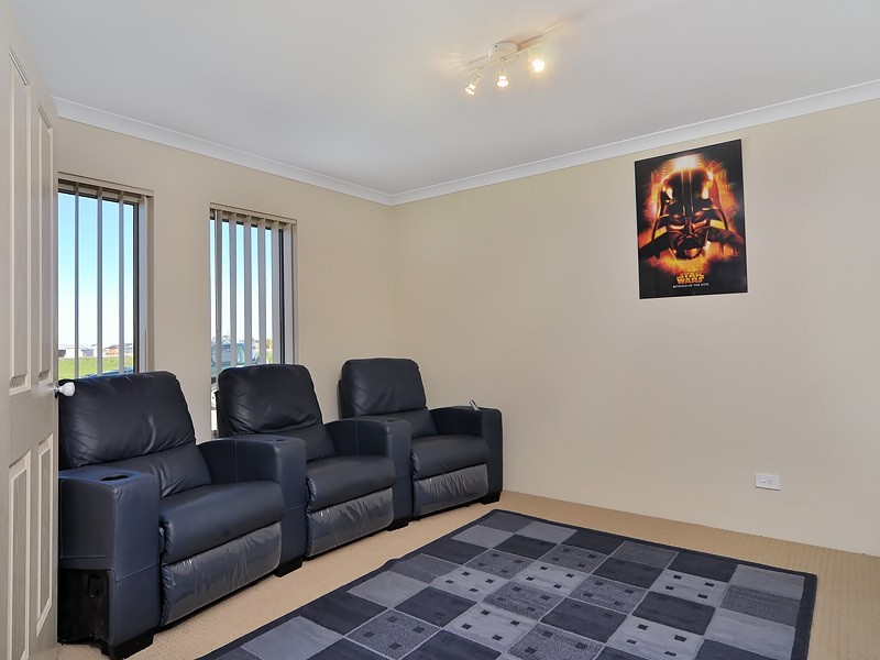 1  Hanoi Way, Hocking WA 6065