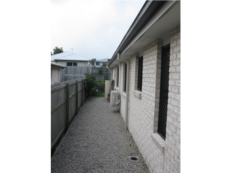 1/14 Adonis Court, Rothwell QLD 4022