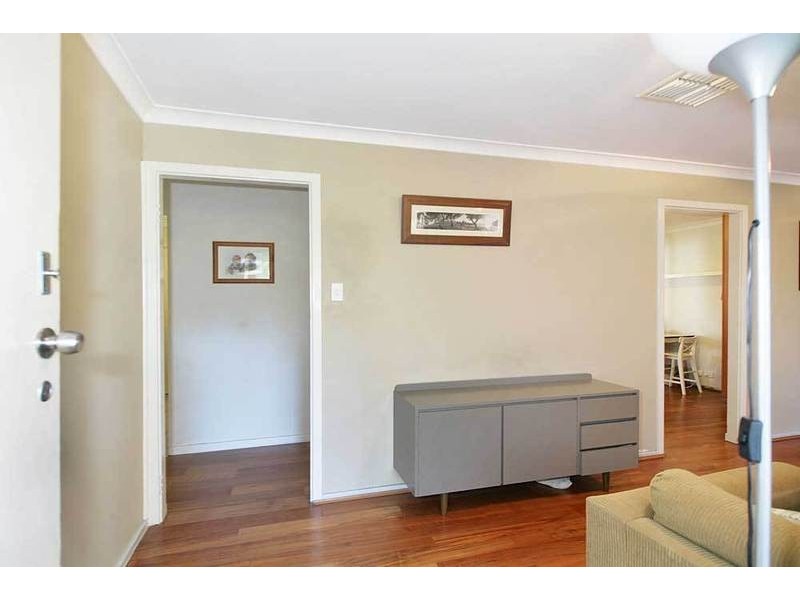 2 Hunt Place, Parmelia WA 6167