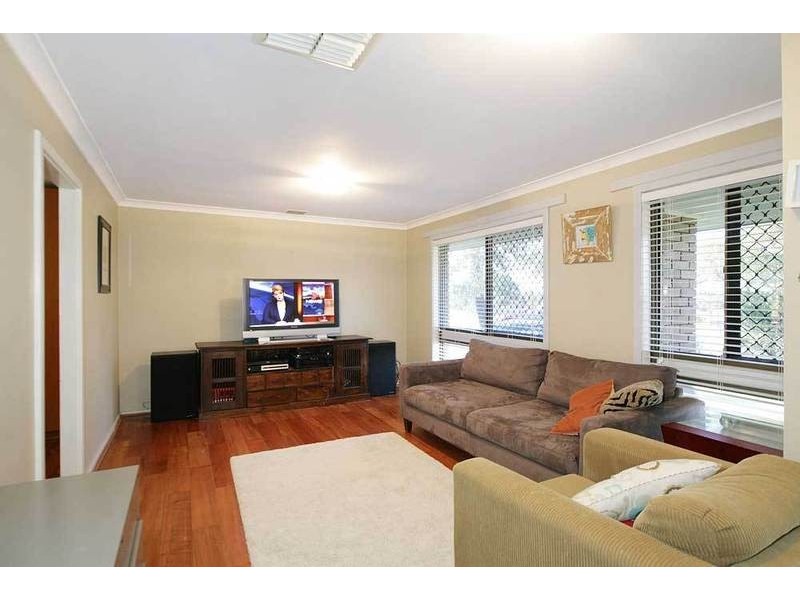 2 Hunt Place, Parmelia WA 6167