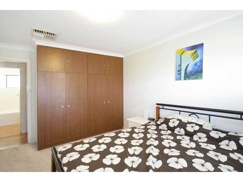 2 Hunt Place, Parmelia WA 6167