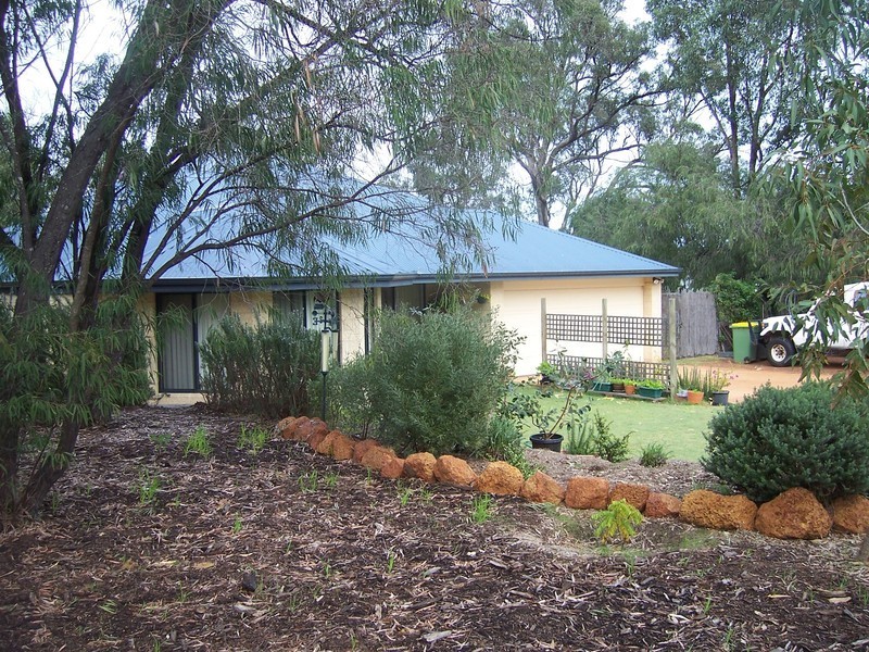 16 Kardan Way, Dalyellup WA 6230