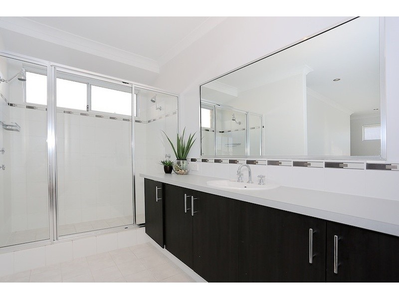 8 Virginia Turn, Madora Bay WA 6210