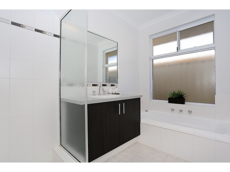 8 Virginia Turn, Madora Bay WA 6210