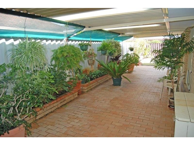 2 Walsh Avenue, Redcliffe WA 6104