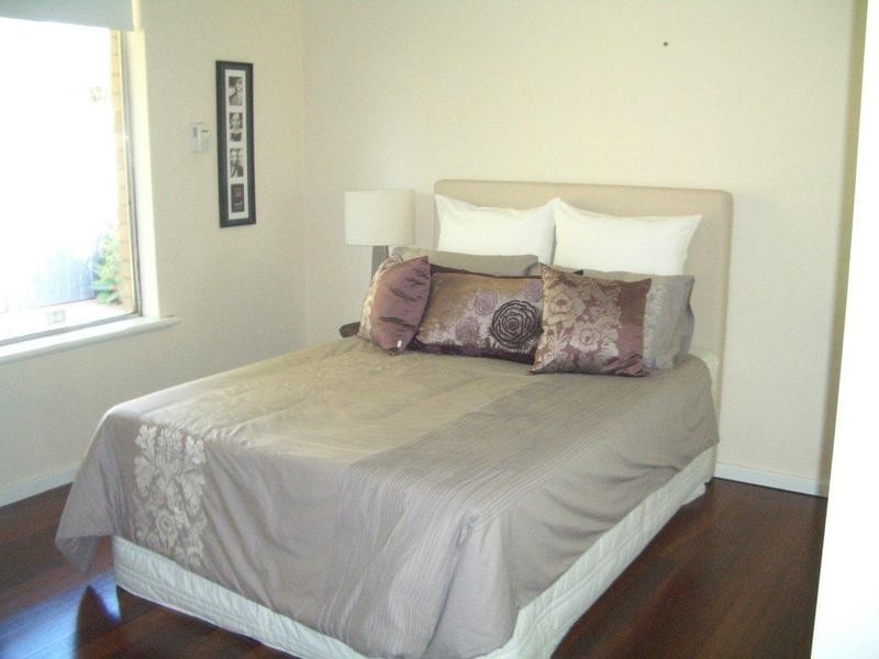 37 Coomoora Rd, Booragoon WA 6154