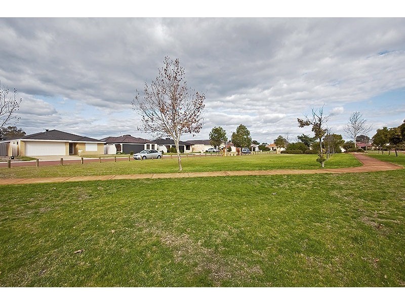 7 Babbler Turn, Beechboro WA 6063