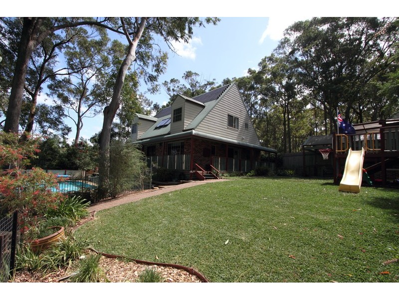 17 Honeyeater Place, Tingira Heights NSW 2290