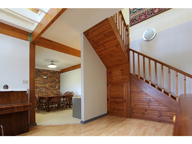 17 Honeyeater Place, Tingira Heights NSW 2290