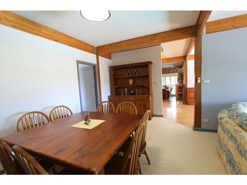 17 Honeyeater Place, Tingira Heights NSW 2290