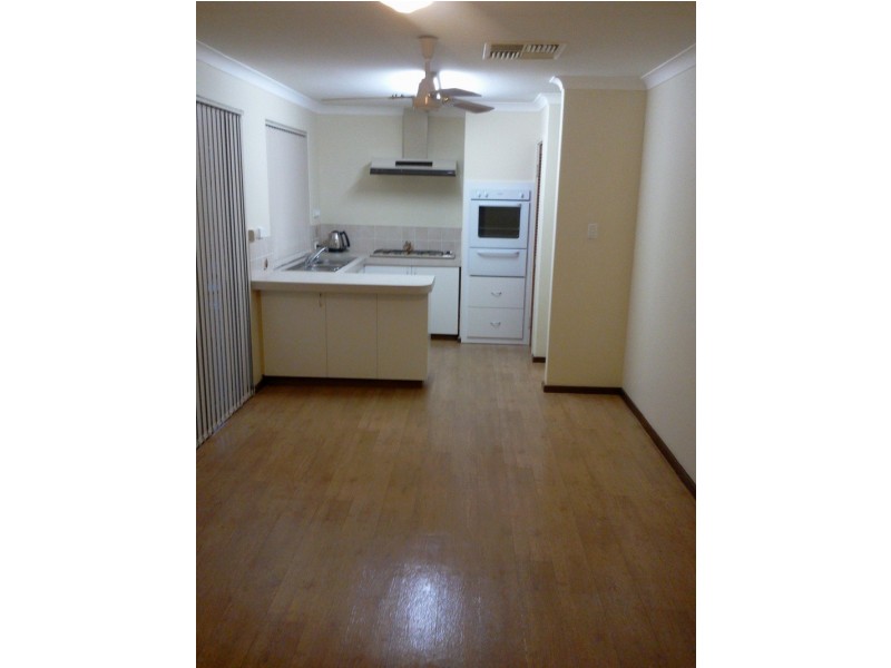 2/17 Attfield St, Maddington WA 6109