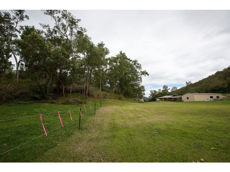 7 Pyramid Close, Gordonvale QLD 4865