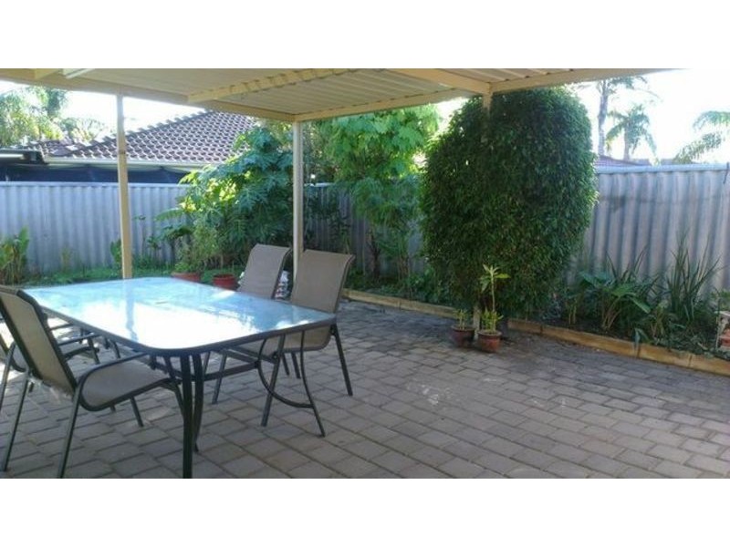 3 Jennifer Place, Alexander Heights WA 6064