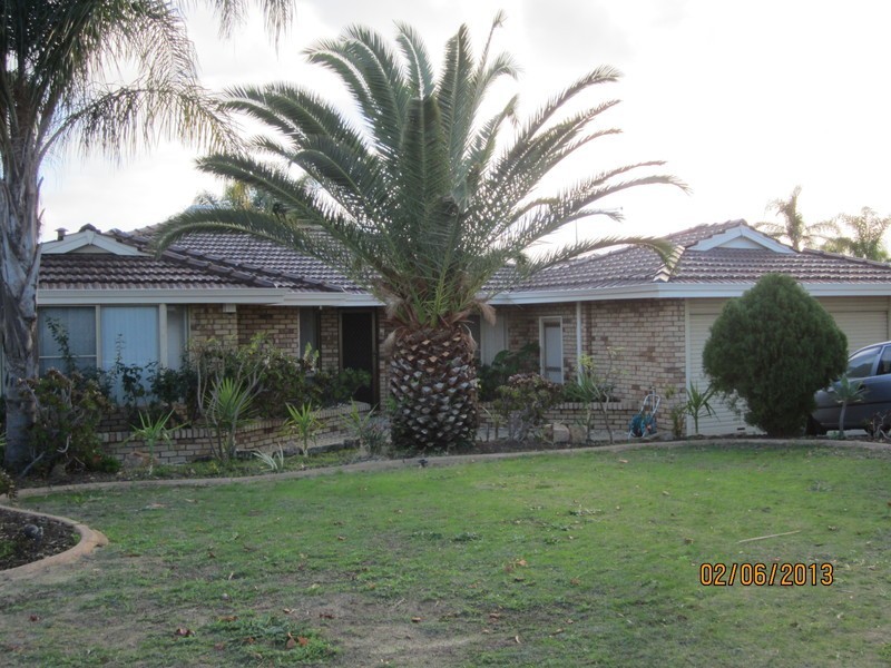 3 Jennifer Place, Alexander Heights WA 6064