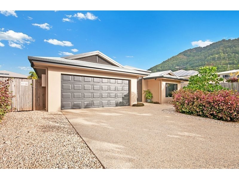 19 Elphinstone St, Kanimbla QLD 4870