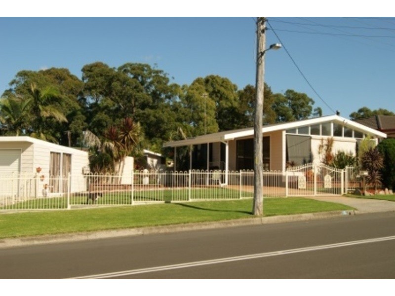 1 Robyn Rd, Albion Park Rail NSW 2527