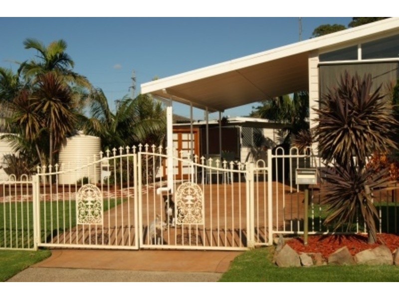 1 Robyn Rd, Albion Park Rail NSW 2527