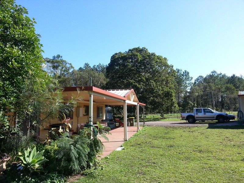 77 Hardwood Road, Landsborough QLD 4550