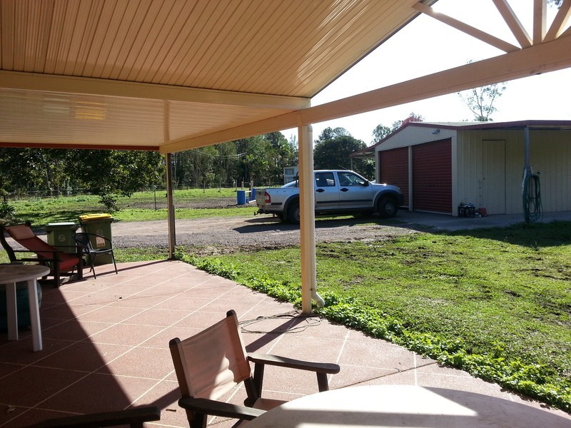 77 Hardwood Road, Landsborough QLD 4550