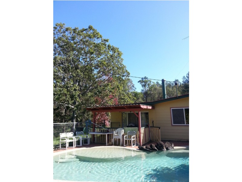 77 Hardwood Road, Landsborough QLD 4550