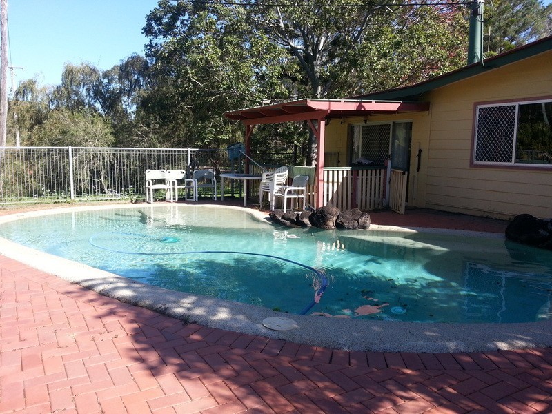 77 Hardwood Road, Landsborough QLD 4550