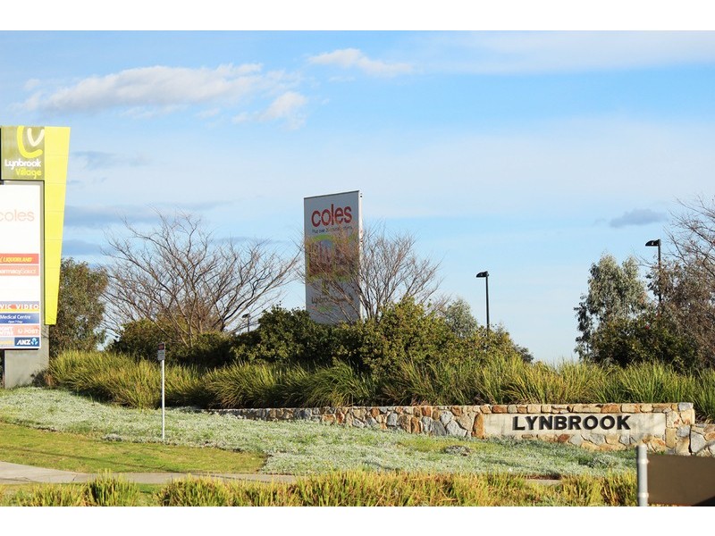 12 Boldrewood Place, Lynbrook VIC 3975