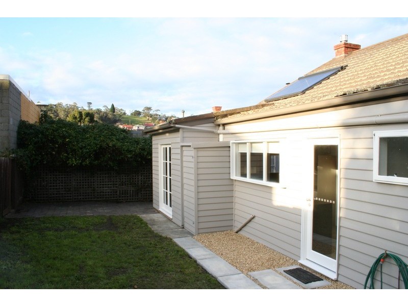 17 Alberry Ave, North Hobart TAS 7000
