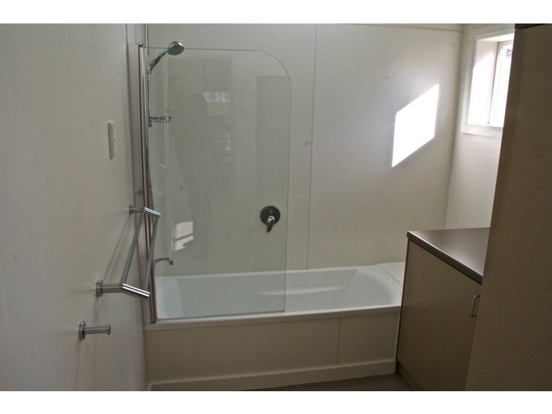 17 Alberry Ave, North Hobart TAS 7000