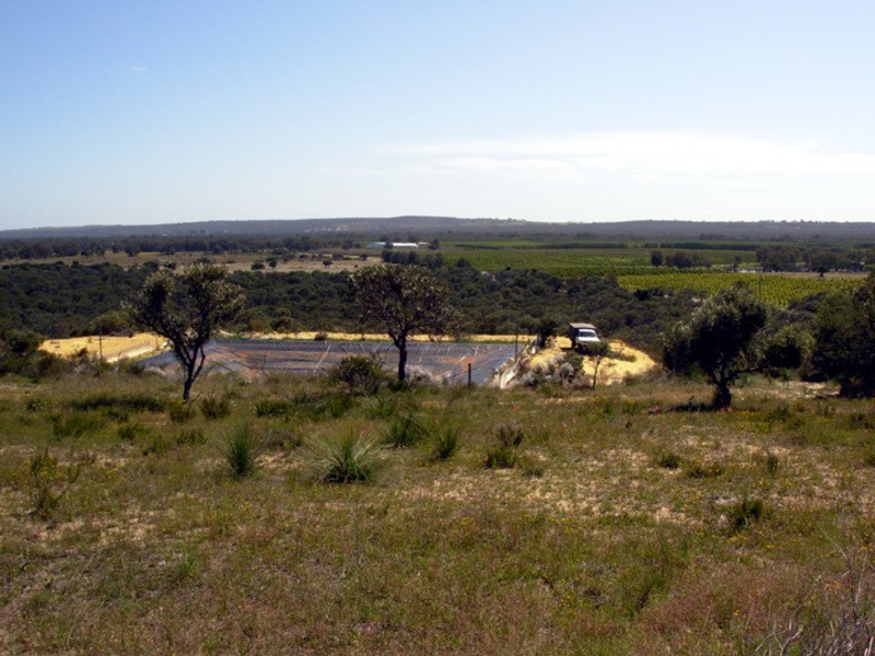 699 Chitna Rd, Neergabby WA 6503