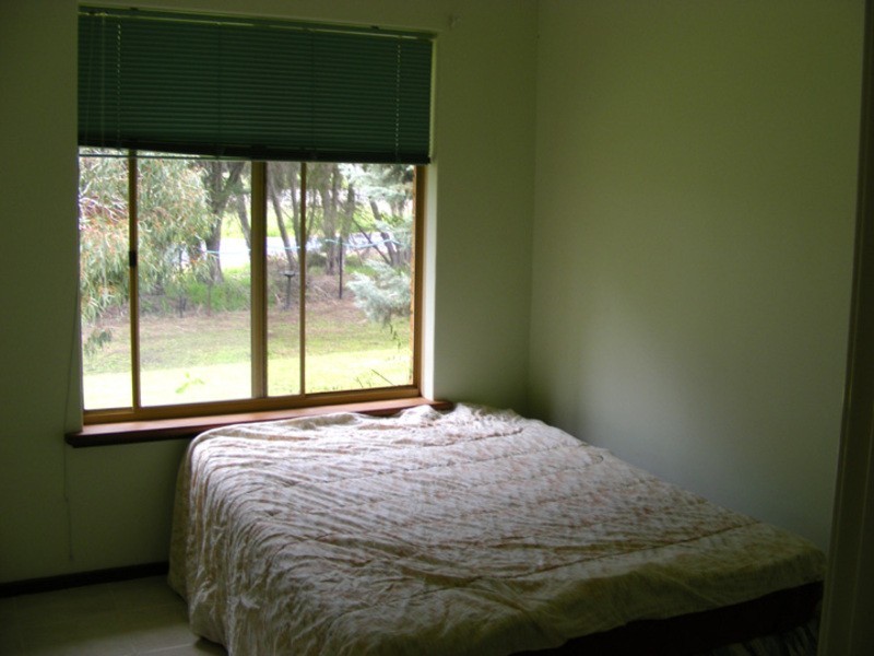 85 George Rd, Waroona WA 6215