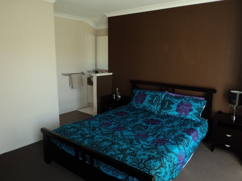 6 Holywell Street, Middle Swan WA 6056