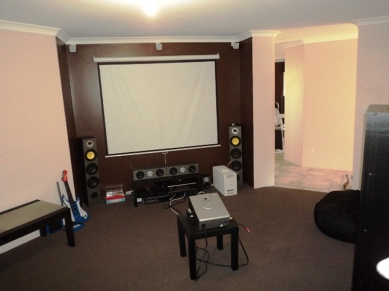 6 Holywell Street, Middle Swan WA 6056