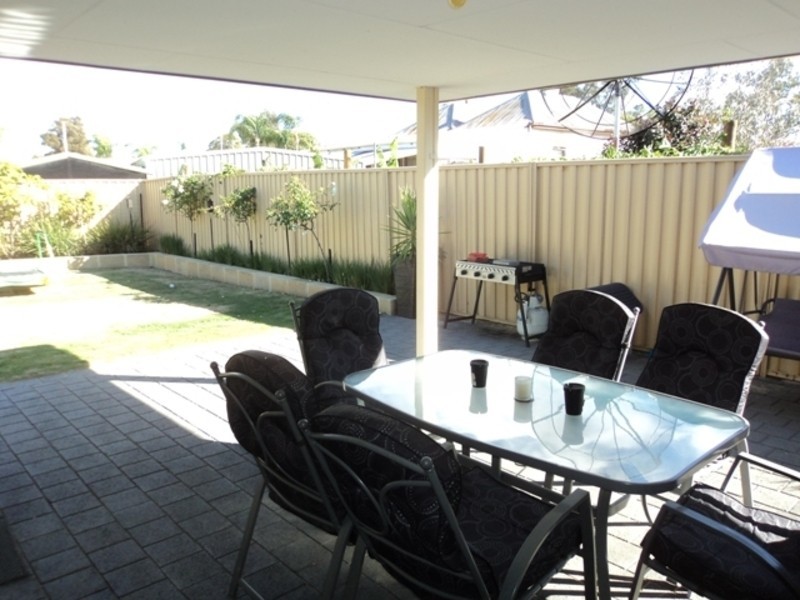 6 Holywell Street, Middle Swan WA 6056