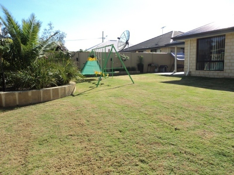 6 Holywell Street, Middle Swan WA 6056